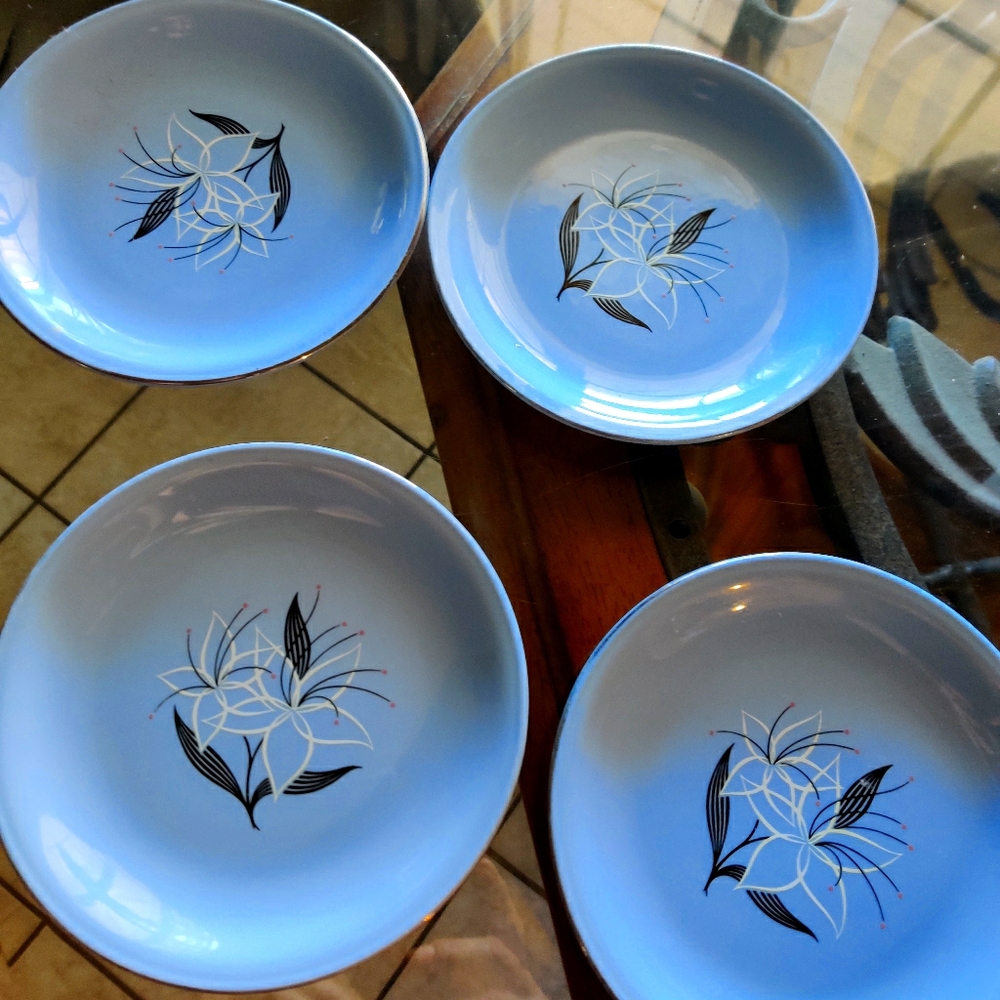 Homer Laughlin Vintage plates